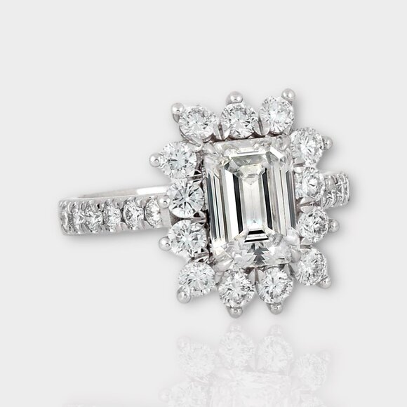 2 Carat  Lab Grown Diamond Ring - Picture 3 of 9